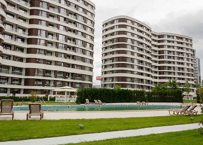 The Residential 1-Bd Apartment With An Outdoor Thermal Pool