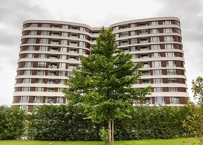 The Residential 1-Bd Apartment With An Outdoor Thermal Pool
